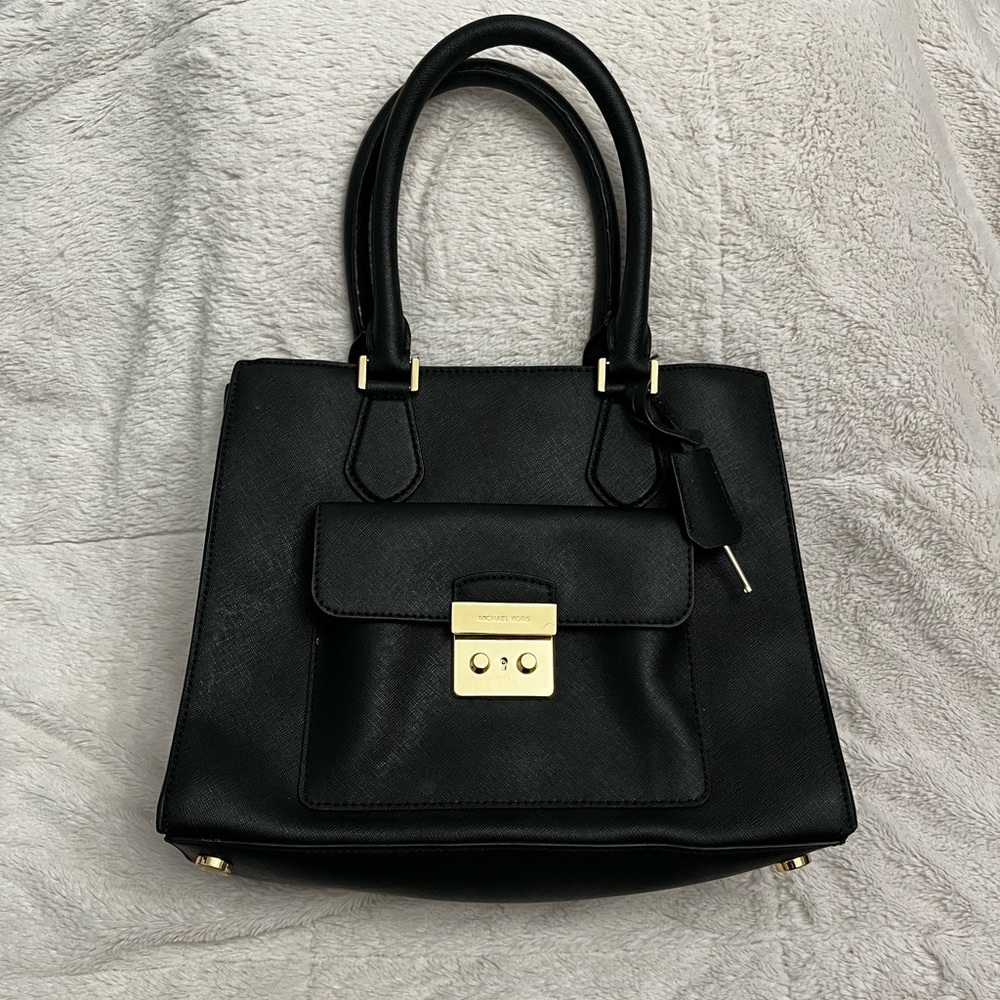 MICHAEL KORS BRIDGETTE SMALL NS MESSENGER BAG BLACK GOLD. Good used condition.